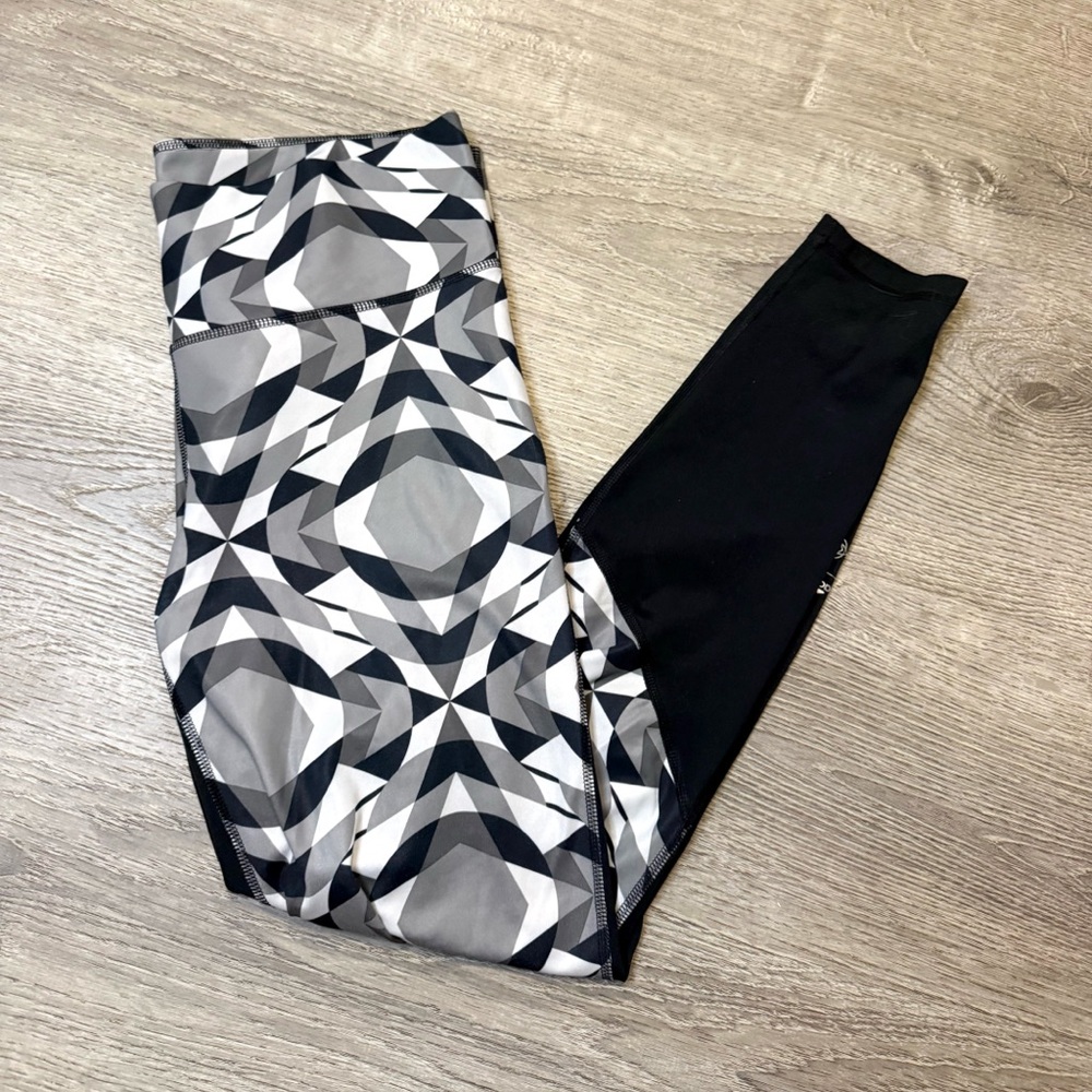 •ADIDAS• WANDERLUST LEGGINGS